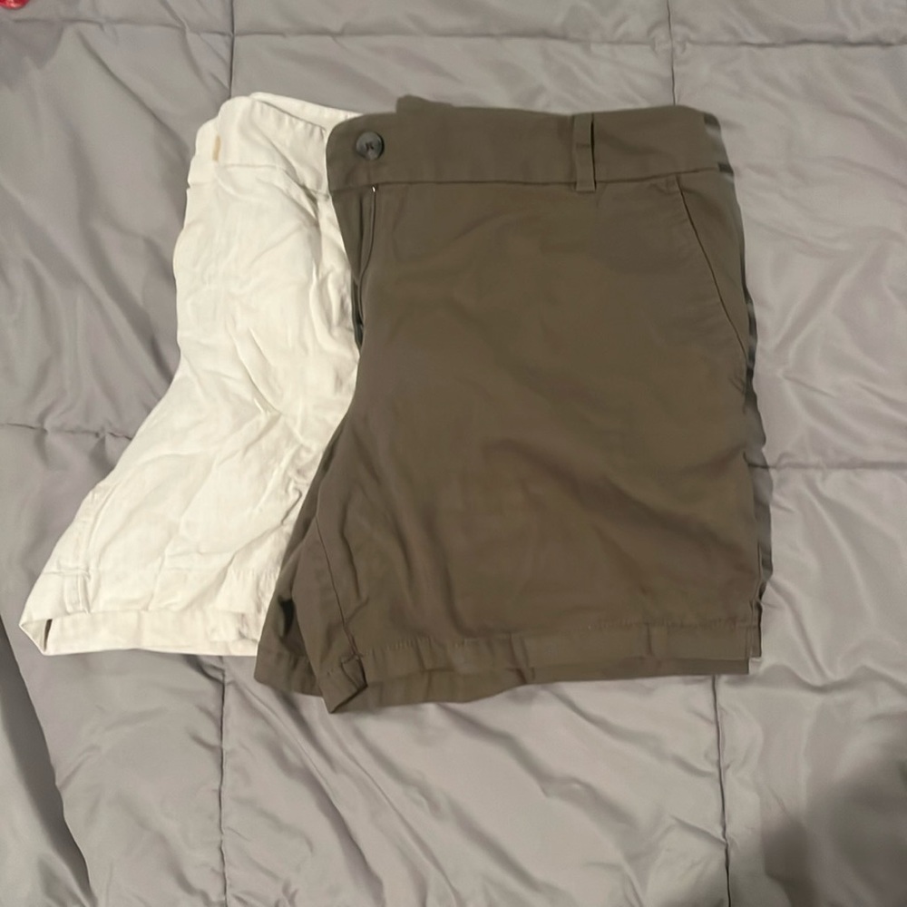 Shorts bundle. Loft Outlet 6” shirts. One pair of brown one pair of cream.